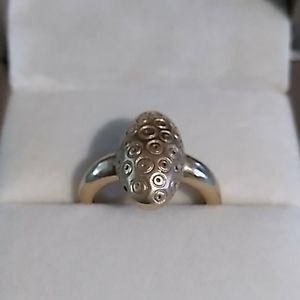 14K Yellow Gold Oval Ring